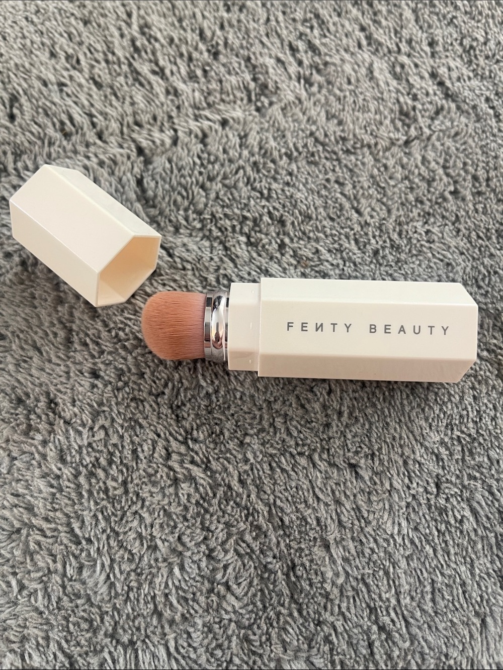 Fenty Beauty Portable Contour & Concealer Brush 150